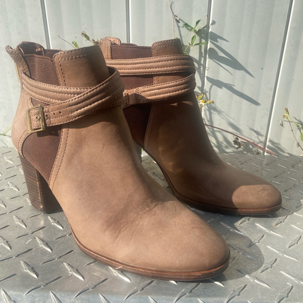 🐿️ Louise et Cie Vedette leather ankle booties taupe Women’s size 8.5m/38.5 🐿️